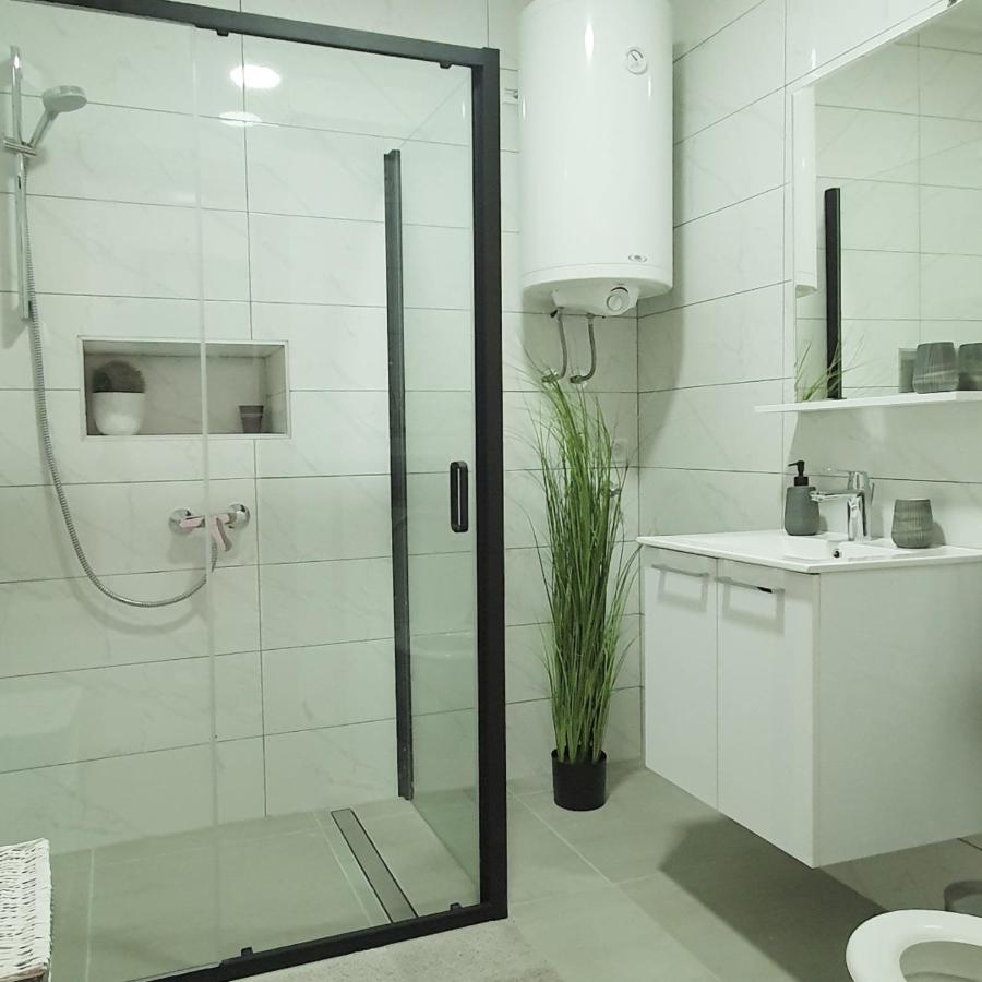 Afrodita Apartment Vrdnik Zewnętrze zdjęcie
