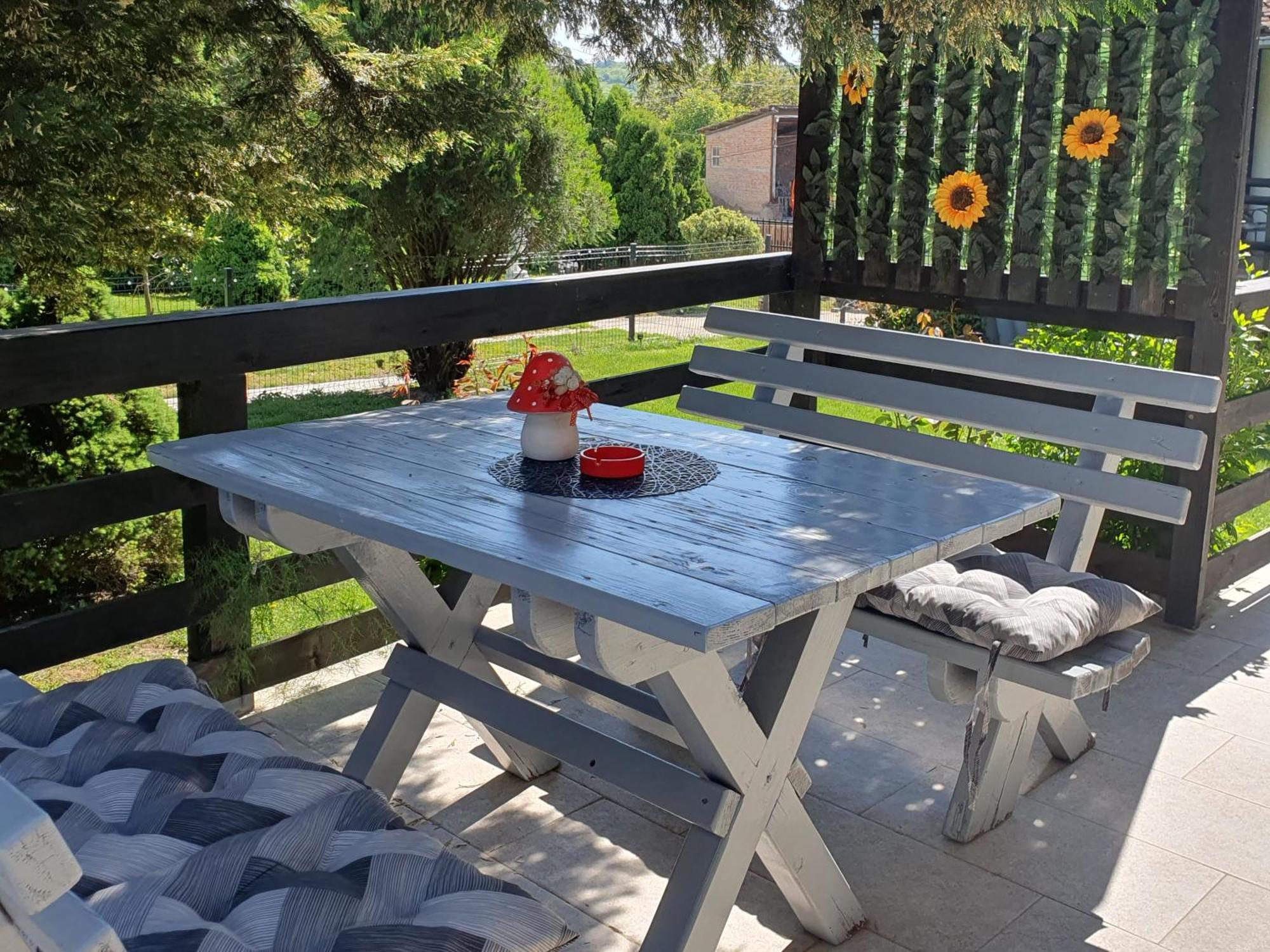 Afrodita Apartment Vrdnik Zewnętrze zdjęcie